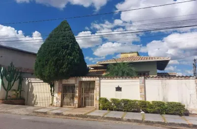 Casa para venda, tirol (barreiro), 3 dormitórios, 1 suíte, 4 banheiros, 5 vagas