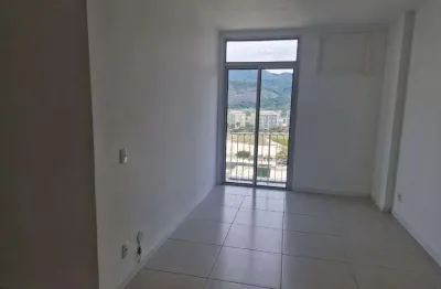 Apartamento com 2 quartos à venda na rua sylvio da rocha pollis, 201, barra da tijuca, rio de janeiro, 58 m2 por r$ 500.000