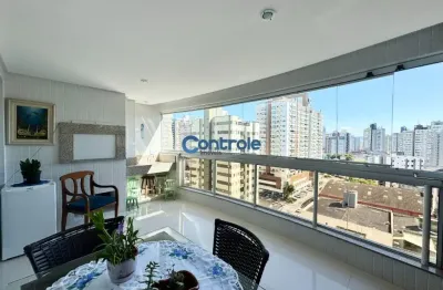 Apartamento com 3 dormitórios, 2 suítes e 2 vagas de garagem, no bairro campinas