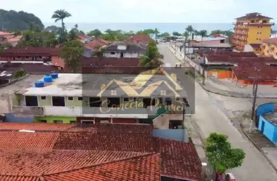 Linda casa a venda (pé na areia) na praia de ubatuba - sp!
