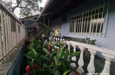 Casa ampla com 6 quartos, 2 andares e garagem para 2 carros – alto caiçaras