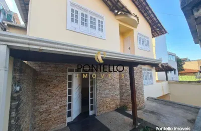 Casa ampla com excelente estrutura no bairro cachoeirinha!