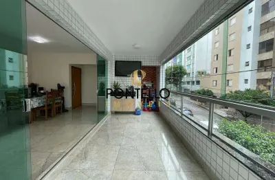 Apartamento com área privativa de aproximadamente 223m² à venda - 4 Quartos, sendo 1 suítes e 3 vagas – União.