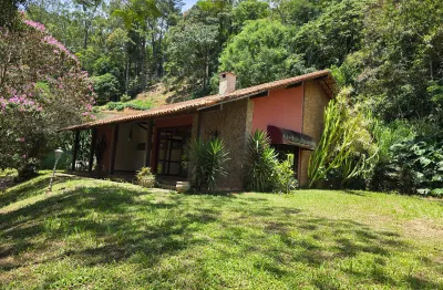 Casa linear no vale do sossego em meio a natureza com segurança