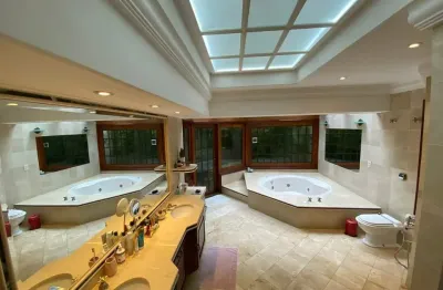 Chácara com 4 quartos, suíte e 6 vagas de garagem – espaço, conforto e contato com a natureza!