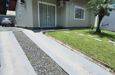 Casa com 2 quartos à venda no João Costa, Joinville 