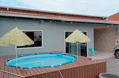 Casa linda com piscina á venda – bairro jardim iririú