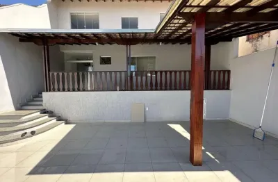 Casa com 7 quartos à venda em Cachoeirinha, Belo Horizonte 