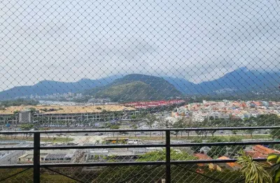 Varanda, 4 quartos (suíte) e vista cinematográfica da lagoa da tijuca