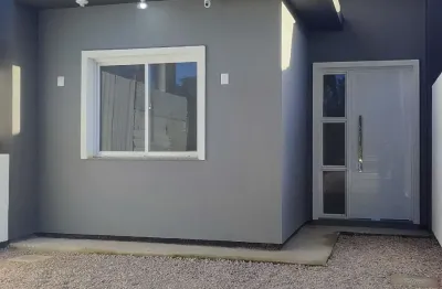 Casa com 2 dormitórios churrasqueira próximo da sanga funda pronta para moradia