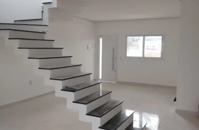 Imóvel novo na região amarílis com 2 suítes, closet, sacada, lareira e conforto