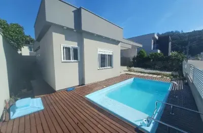 Casa em condomínio fechado com 3 quartos à venda na Rodovia Virgílio Várzea, 4690, Canasvieiras, Florianópolis