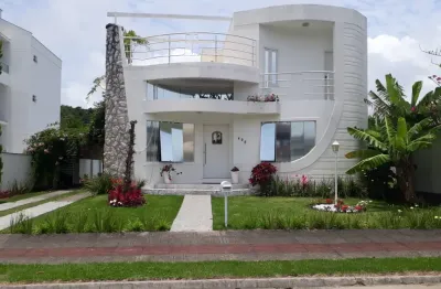 Linda Casa em Localização Privilegiada  nos Ingleses Florianópolis SC