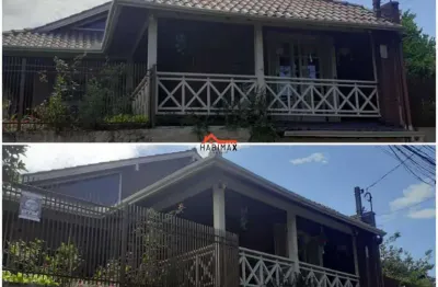 Excelente casa com 3 dormitórios, espaço gourmet e amplo pátio – 193m² construídos!