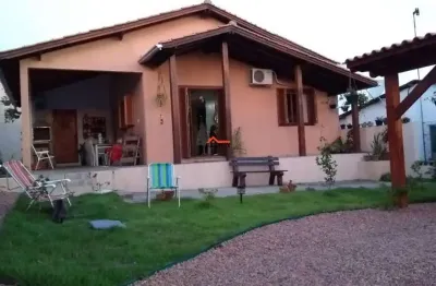 Casa com 2 quartos à venda no Parque Santo Inácio, Esteio 