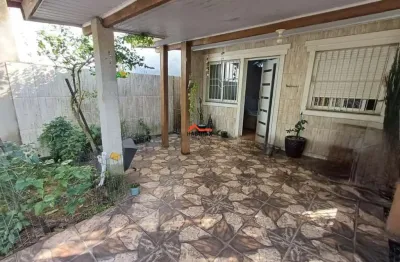 Linda casa à venda em sapucaia do sul, bairro fortuna, com 2 quartos e ótima localização  - 42m²