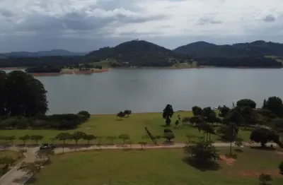 Lote pé na água -  ponta das castanheiras piracaia - o mais procurado da região bragantina