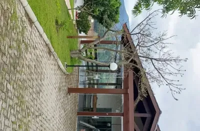 Casa térrea de alto padrão em com acesso à represa no condomínio riviera dos pásssaros em joanópolis