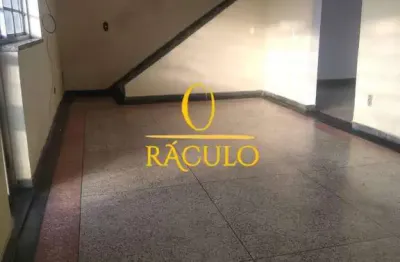 Casa com 3 quartos para alugar na Vila Margarida, São Vicente 
