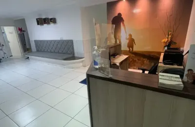 Clinica no bairro aldeota em fortaleza com 8 salas e estacionamento