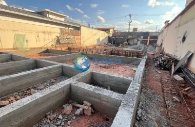 Casa linear geminada | 3 quartos | 2 banhos | 2 vagas | no planalto |