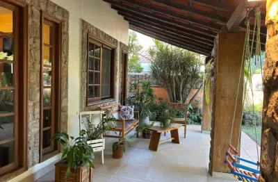 Casa em condomínio fechado com 4 quartos à venda na Rua Mário Albuquerque, Barra da Tijuca, Rio de Janeiro