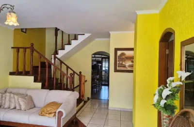 Casa mobiliada aluga condomínio jardim das flores- granja viana- cotia- s/p