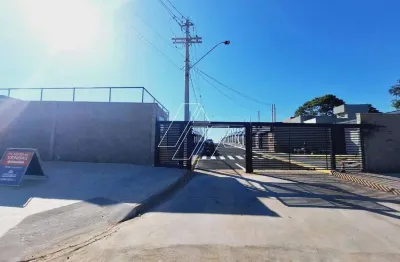 Casa para locação com quintal e 2 vagas – jardim santa rosa, marília/sp