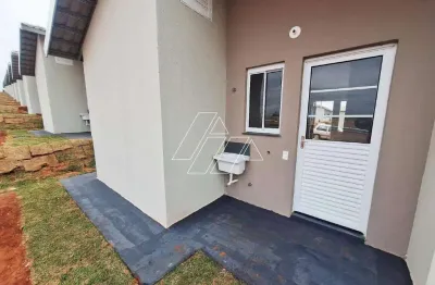 Casa com 2 quartos para locação – bairro vida nova paraiso marília/sp