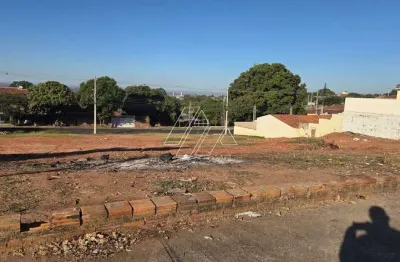 Terreno à venda em Padre Nóbrega, Marília 