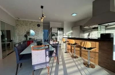 Casa à venda, 4 quartos, 3 suítes, 4 vagas, Ana Carla - Marília/SP