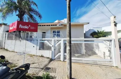 Residência ampla para locação – comercial ou residencial – região central de marília