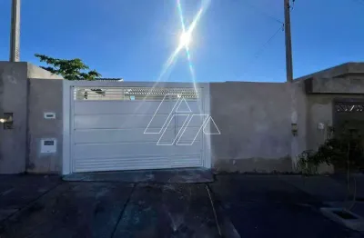 Ótimo imóvel com sala, cozinha, 2 dormitórios , 1 wc social, área de serviço, 2 vagas de garagem.