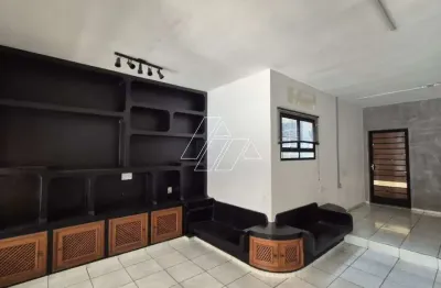 Casa comercial de esquina com 3 quartos proximo ao centro