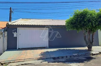 Ótimo imóvel com sala, cozinha, copa, 2 dormitorios1 sendo suíte, 1 wc social, área de serviço, espaço gourmet com churrasqueira e 3 vagas de garagem.
