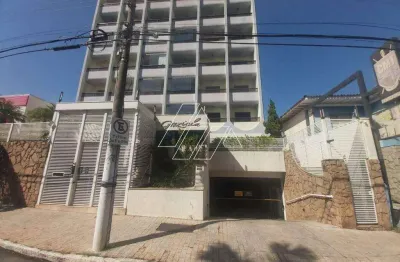 Apartamento mobiliado com 3 quartos (1 suíte) e 2 vagas para alugar no centro – marília/sp