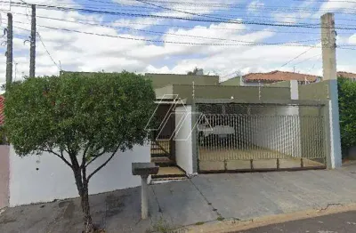 Casa com 3 quartos à venda na Vila Romana, Marília 