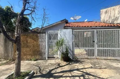Casa com 2 quartos à venda no Jardim Lavínia, Marília 