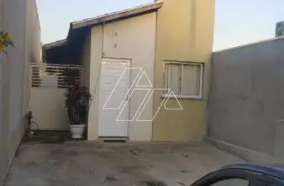 Casa à venda, 2 quartos, 2 vagas, jardim polyana - marília/sp
