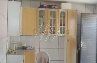 Casa à venda no Núcleo Habitacional Presidente Jânio da Silva Quadros, Marília 