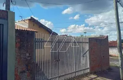 Casa à venda na Rua Thomaz Alcalde, Palmital, Marília