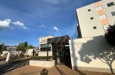 Apartamento com 2 dormitórios, sala, cozinha, área de serviço, wc social, sacada e 1 vaga de garagem