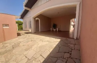 Casa para aluguel, 3 quartos, 1 suíte, 3 vagas, jardim acapulco - marília/sp