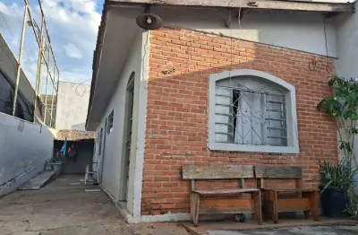 Casa com 2 quartos à venda no Centro, Marília 