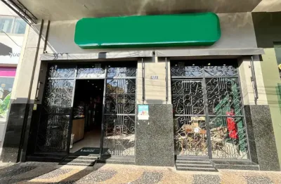 Salão para alugar com 200m² e 2 vagas no centro – marília/sp