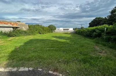 Terreno em condomínio fechado à venda no Residencial Vale Verde, Marília 