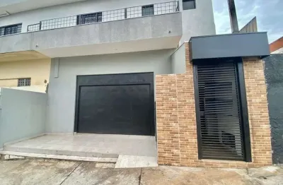 Sobrado com 3 quartos (1 suíte) e 2 vagas para alugar no jardim continental – marília/sp