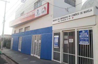 Imóvel comercial no centro, com 9 salas em ótima localização.