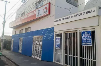 Imóvel comercial no centro, com 9 salas em ótima localização.