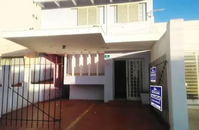 Sobrado, 1 m² - venda por r$ 650.000,00 ou aluguel por r$ 2.800,01/mês - centro - marília/sp
